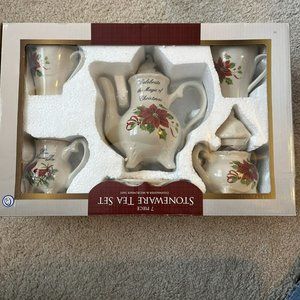 7 Piece Stoneware Tea Set Celebrate Christmas Pointsetta Dishwasher & Micro Safe